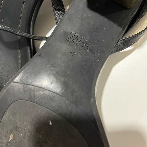 ZARA Elegant Black Strappy Sandals - Picture 7 of 7